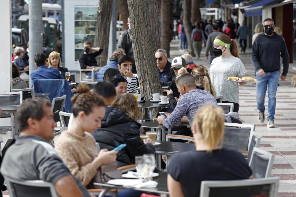 Platja d'Aro i Sant Feliu s'omplen de visitants per Pasqua