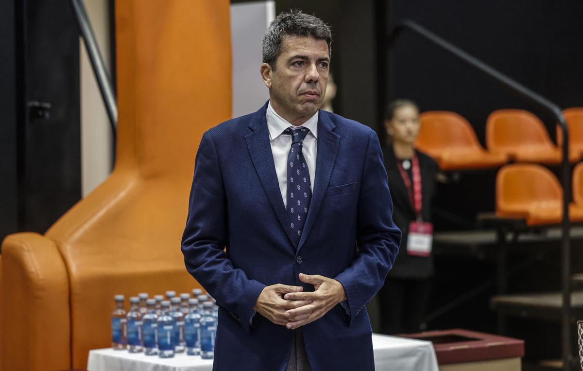 El presidente de la Generalitat Valenciana, Carlos Mazón, durante la asamblea general de la Asociación Valenciana de Empresarios (AVE),