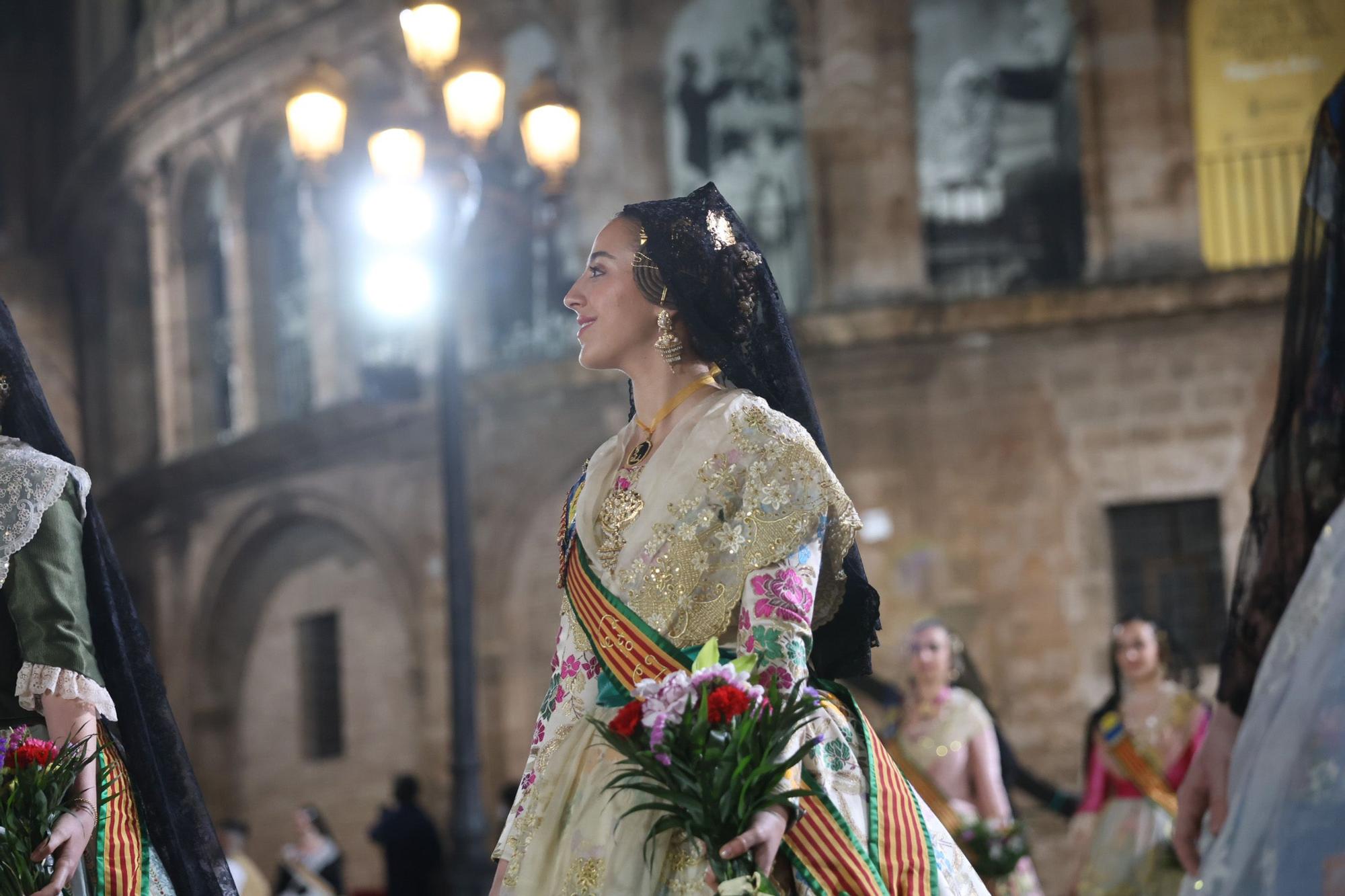 Búscate en el primer día de la Ofrenda en la calle San Vicente entre las 23 y las 24 horas