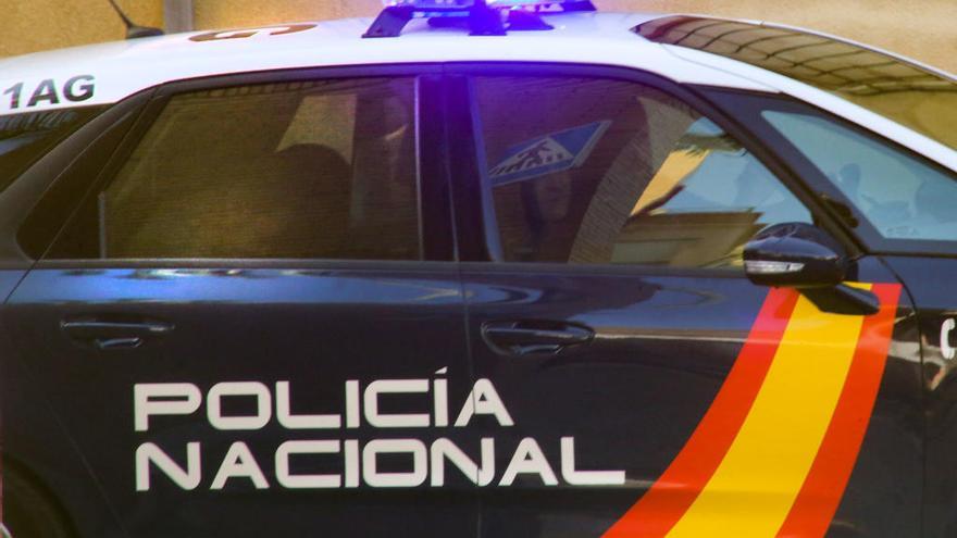 Detenido tras atracar con un cuchillo a una menor en una parada del Tram de Alicante