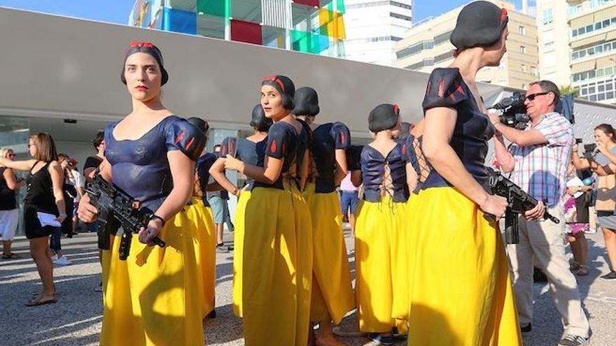 Las princesas, en la puerta del Cubo