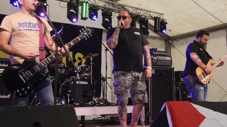 El Troneira Fest enciende el mes de mayo a golpe de guitarra