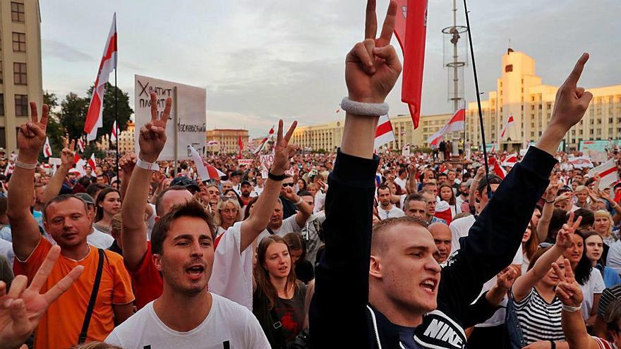 Manifestació contra el Govern bielorús dimecres a Minsk.