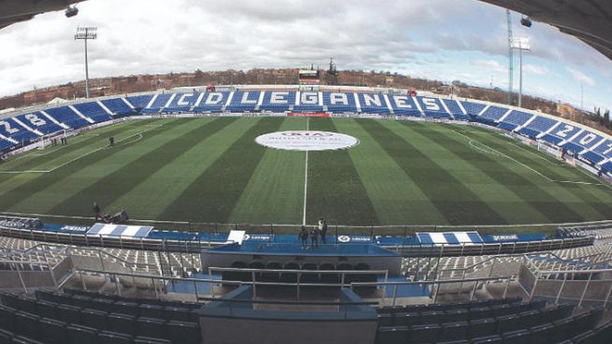 El estadio de Butarque, ya remodelado, sede del último ascenso a Primera del Tenerife.