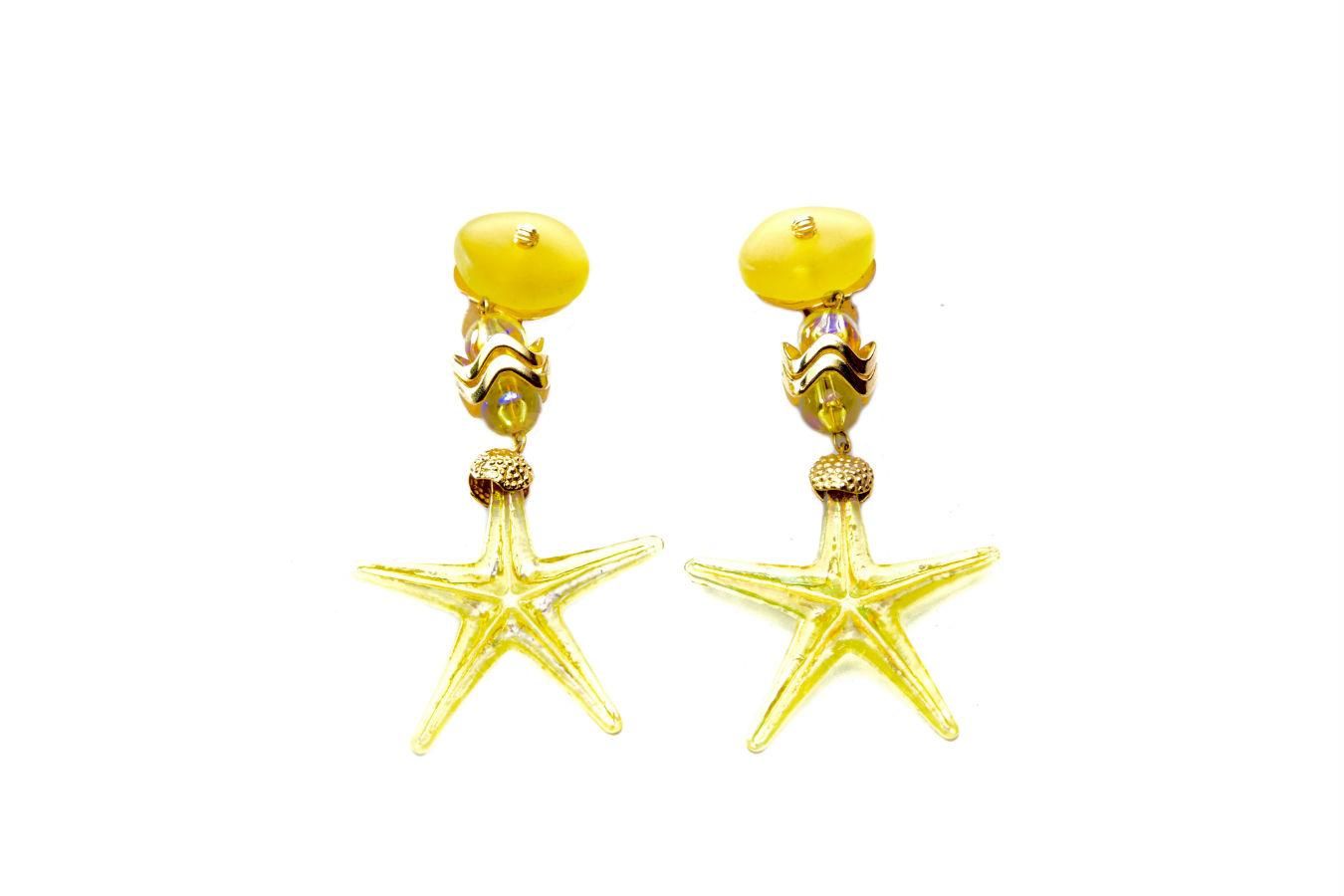 Prendas y complementos en amarillo: pendientes de Obs vintage