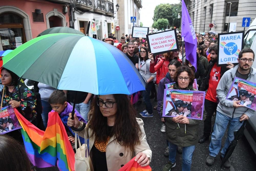 Banderas arcoiris engalanan A Coruña