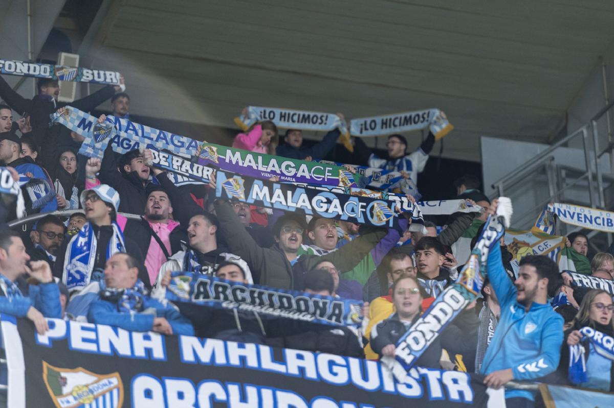 La afición del Málaga CF se volcará con los suyos en Almería.