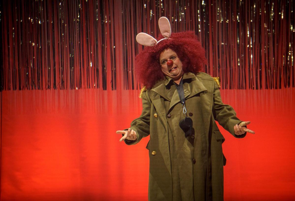 Natalia Outeiro 'Pajarito', en uno de sus espectáculos