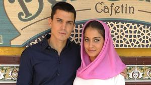 Álex González i Hiba Abouk, protagonistes de la sèrie de Tele 5 ’El Príncipe’.