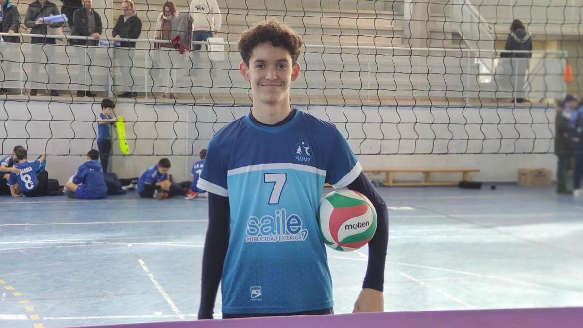 Germán Quintero Urbano, con la camiseta del Academia Voleibol Córdoba.