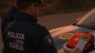 La rápida actuación de un policía local de Xàbia salva a un bebé de 16 meses