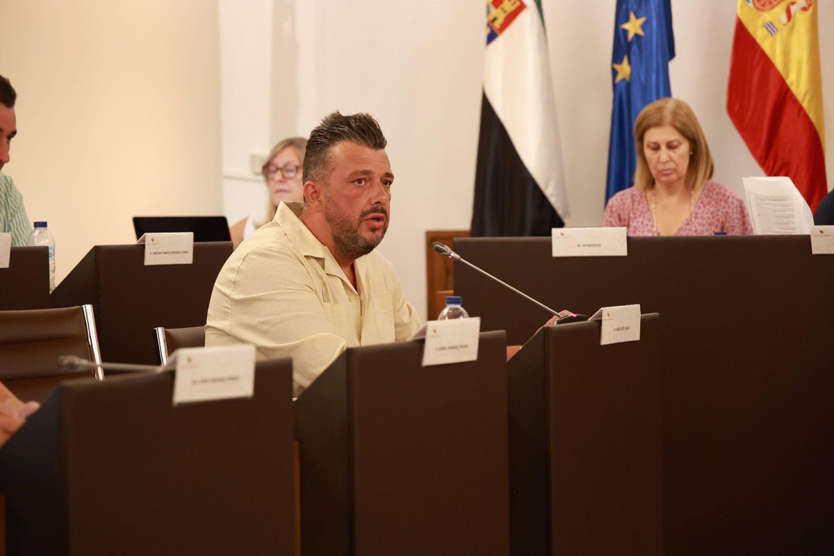 El portavoz del grupo popular en la Diputación de Cáceres, Sergio Rey.