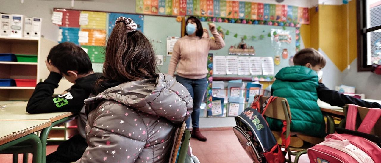 Un aula canaria tras el inicio del segundo trimestre del curso escolar 2021/2022