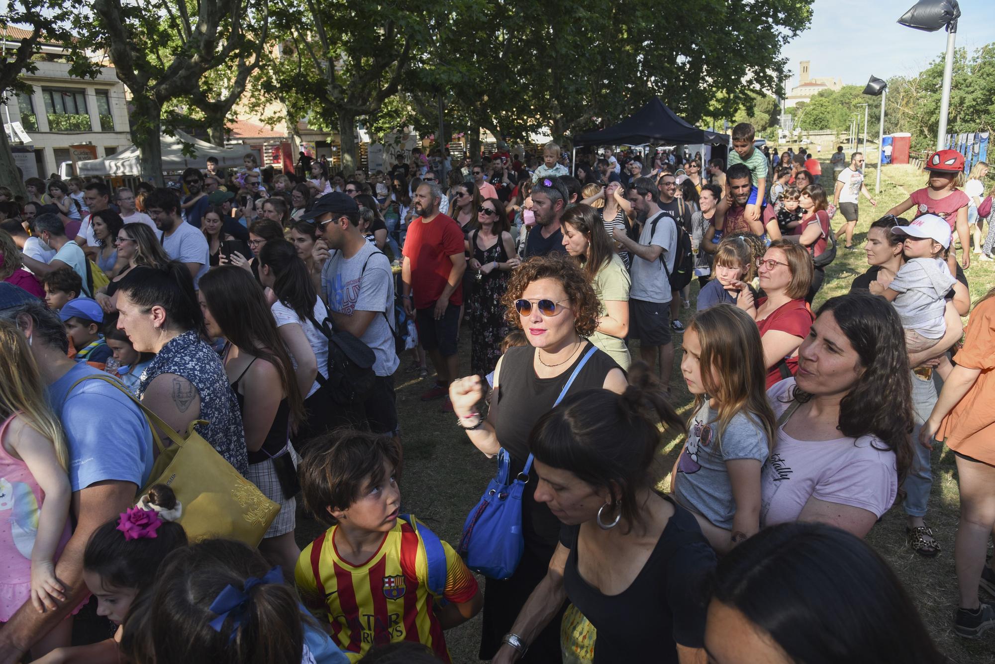 Celebració de la Festa del Riu 2022 al Pont Nou i tram central del Passeig del Riu