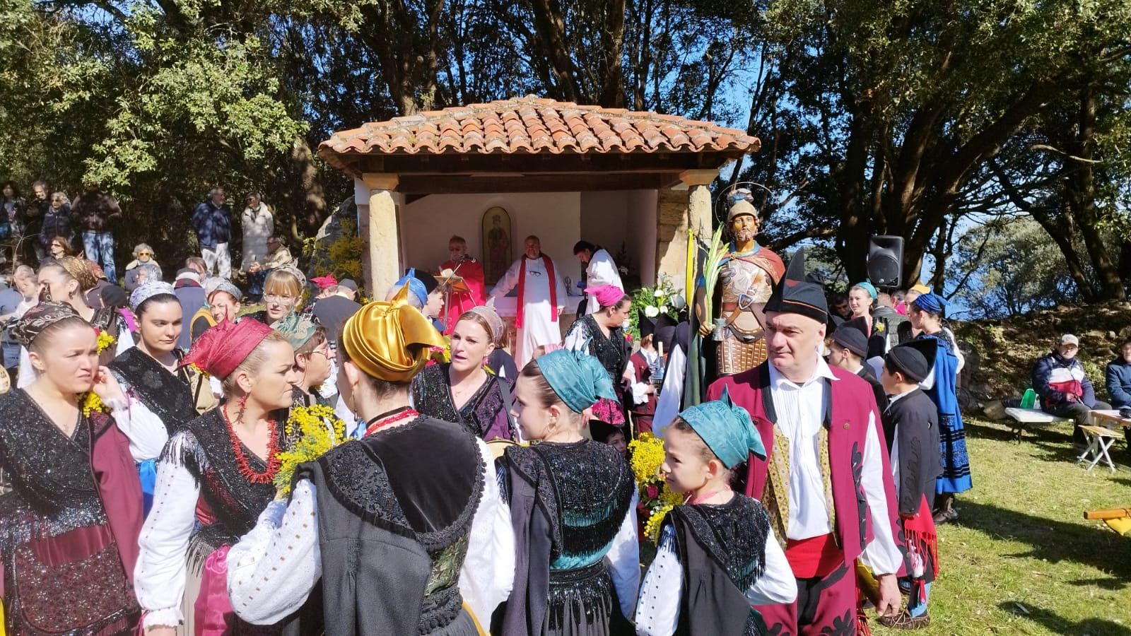 Pimiango celebra las fiestas de Santu Medé