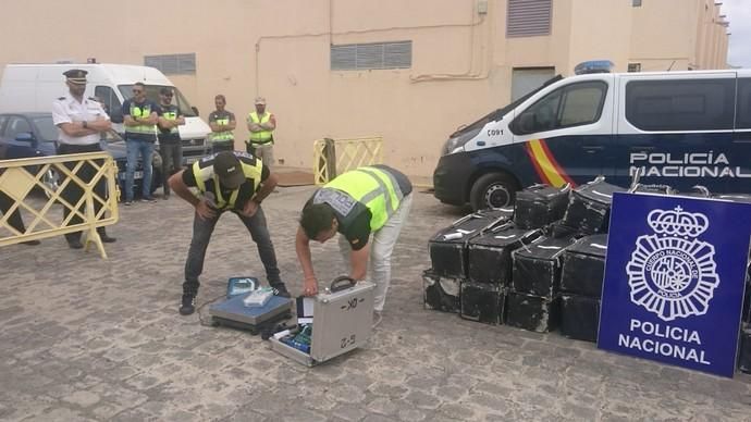 Interceptada una embarcación con 1.500 kilos de cocaína cerca de Canarias