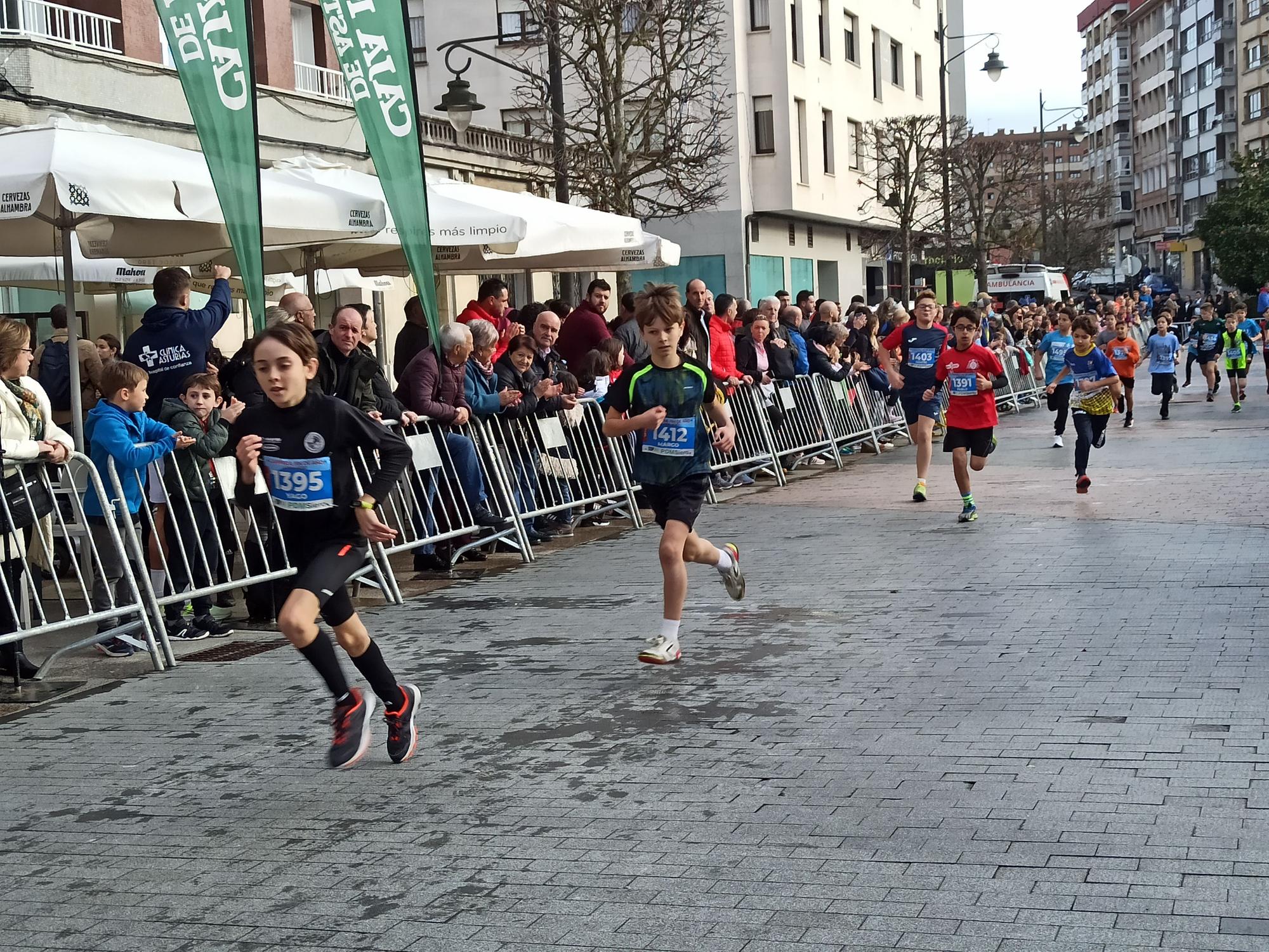 Casi 1.500 participantes disputan la carrera de Fin de Año de Pola de Siero