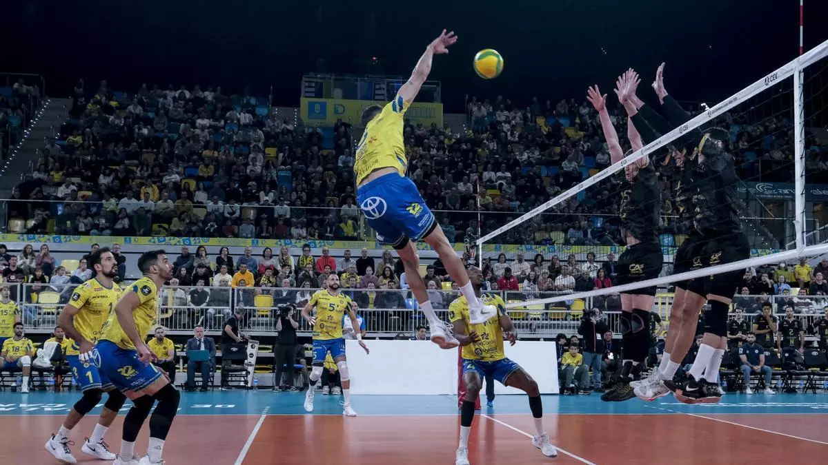 El Guaguas logra una importante victoria ante el Montpellier y se acerca a los cuartos de la Champions de voleibol (3-1)
