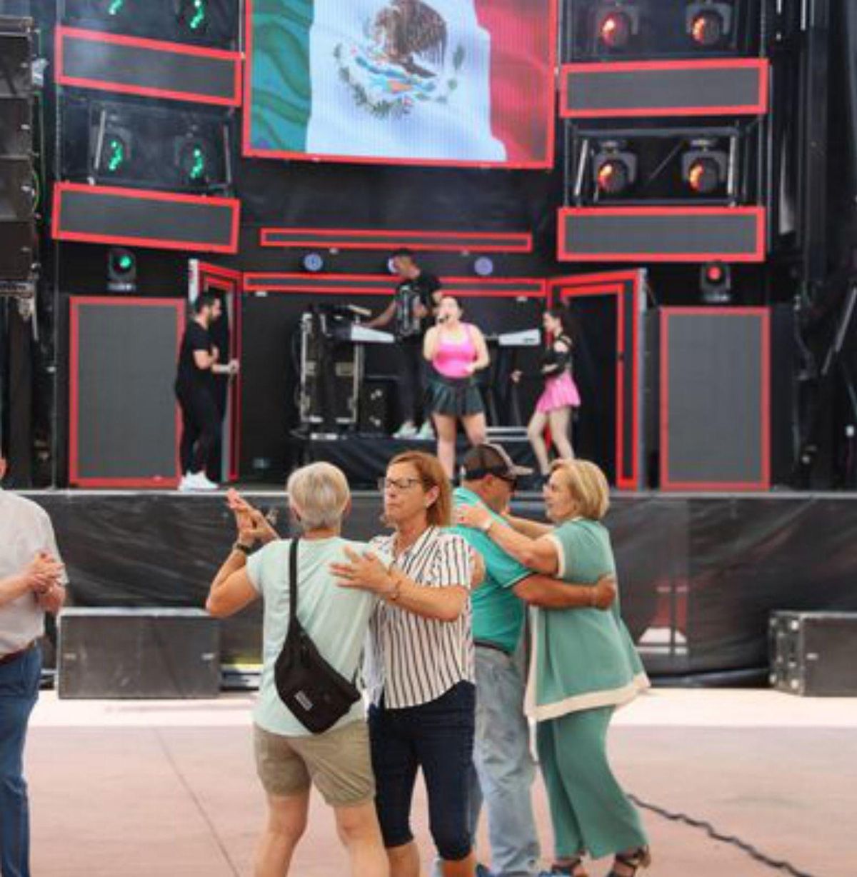 El baile, ayer, en Las Vegas. | M. CANTELI