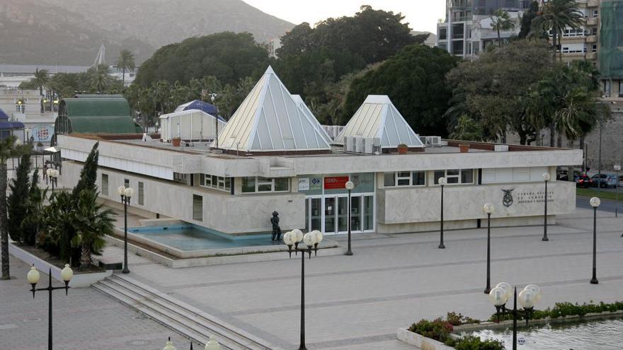 Sede de la Cámara de Comercio en el puerto.