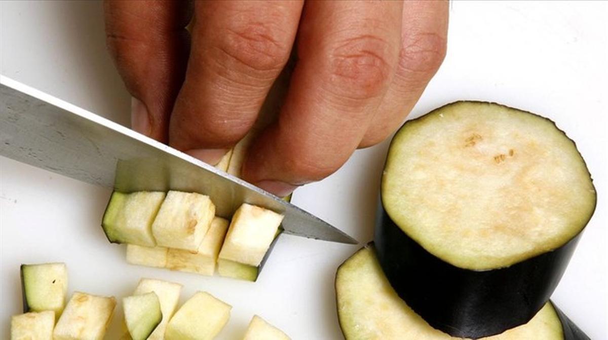 L’albergínia, un aliment imprescindible per sentir-se bé L’albergínia, un aliment imprescindible per sentir-se bé