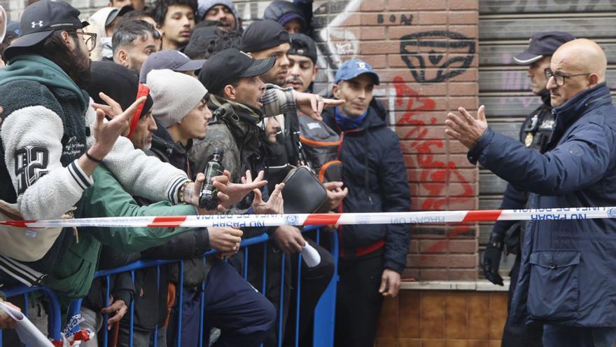 668 euros per aconseguir els papers