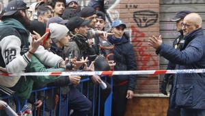 668 euros per aconseguir els papers