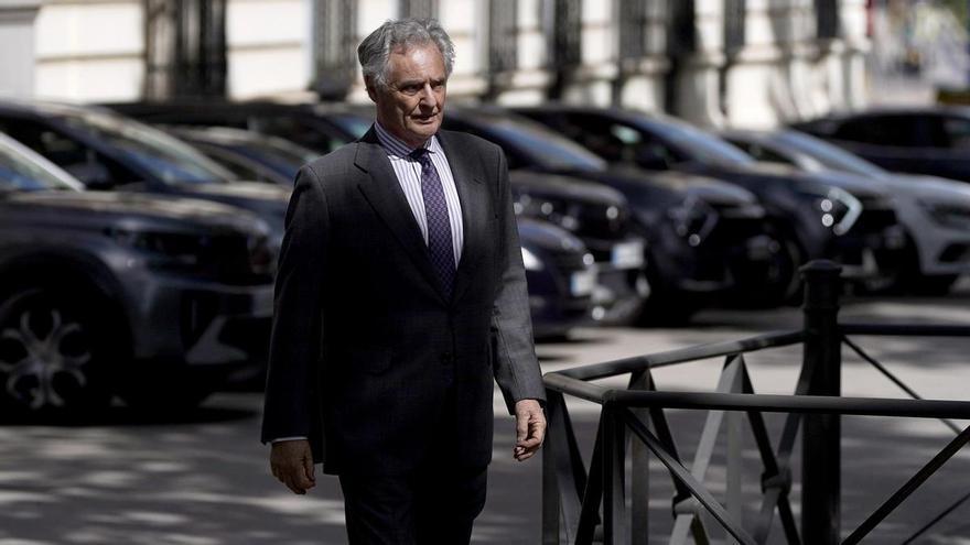 López del Hierro reconoce que presentó a Villarejo y Cospedal en Génova 13: "A mi mujer le pareció bien"