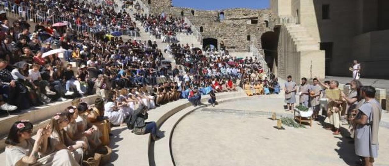 Homenaje a la diosa Pales, en el Teatro Romano.