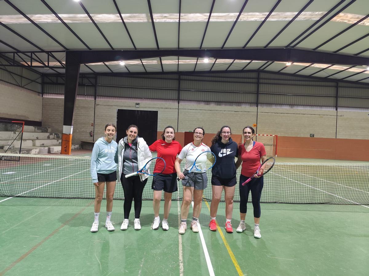 Jugadoras del equipo femenino del Cluteca.