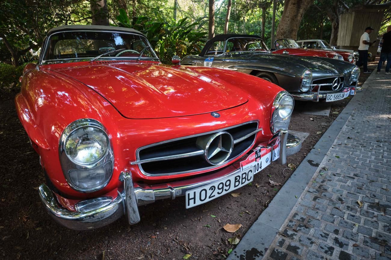 Entrega de trofeos y exposición de coches clásicos en la XXI Clásica de Tenerife