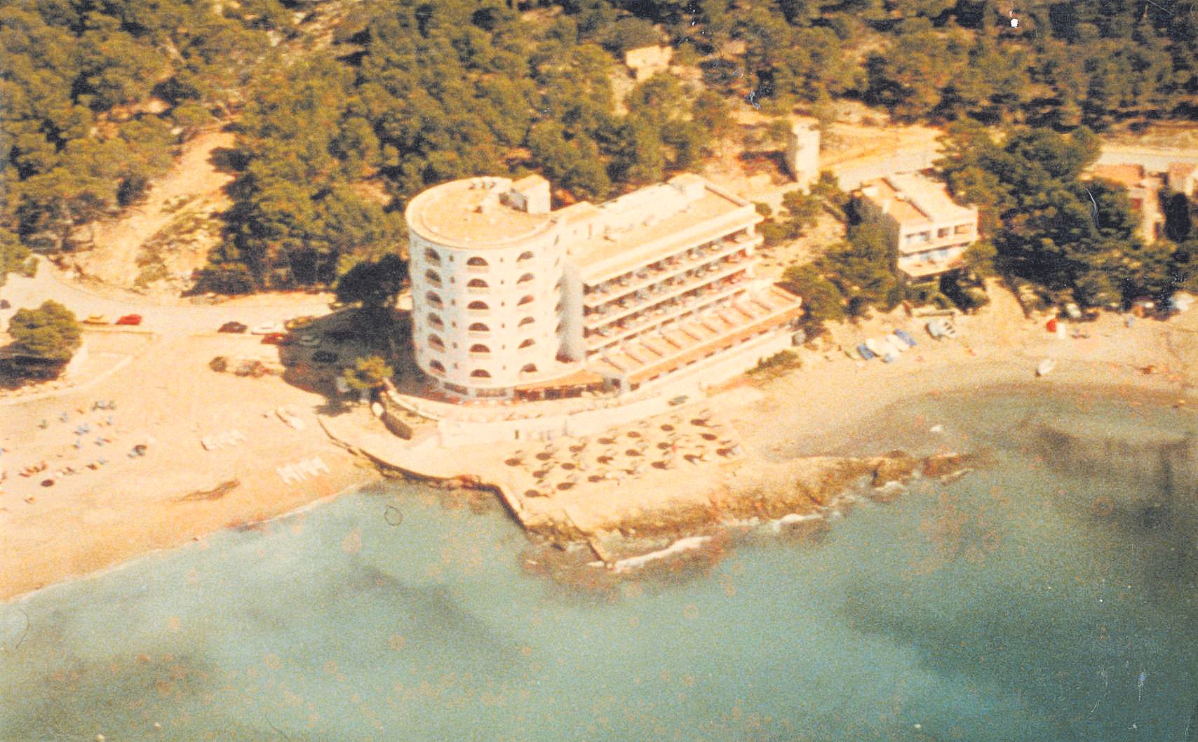 Con el hotel Aquamarin, en Sant Elm, construido en 1963, nació la cadena