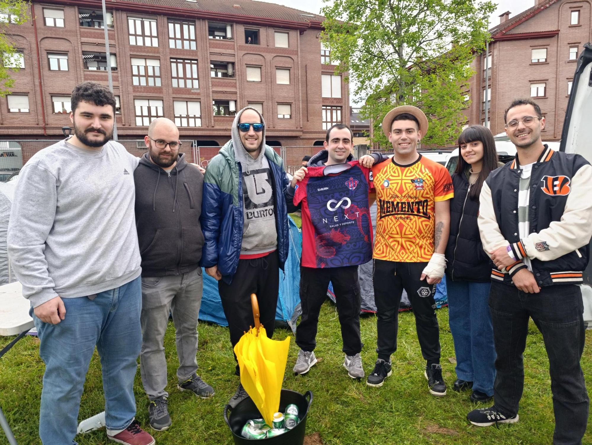 El rugby acampa en Grado