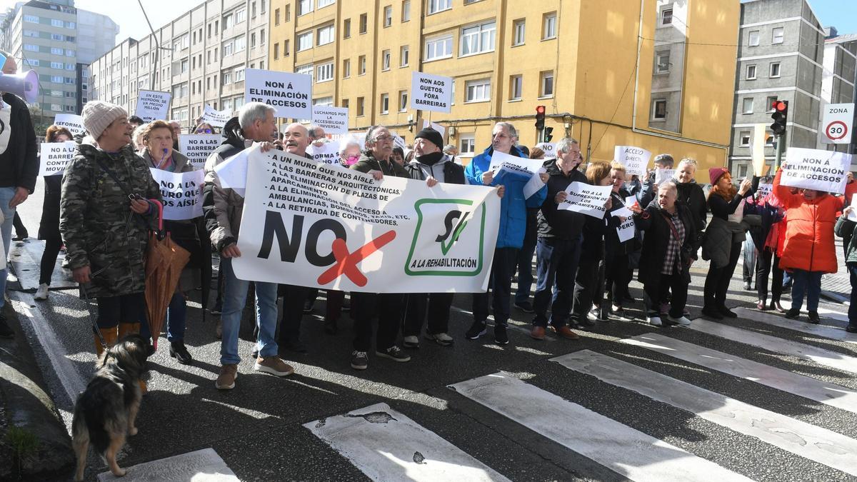 Los vecinos de Casas de Franco, de nuevo en pie de guerra: "Queremos transparencia y que se nos escuche"