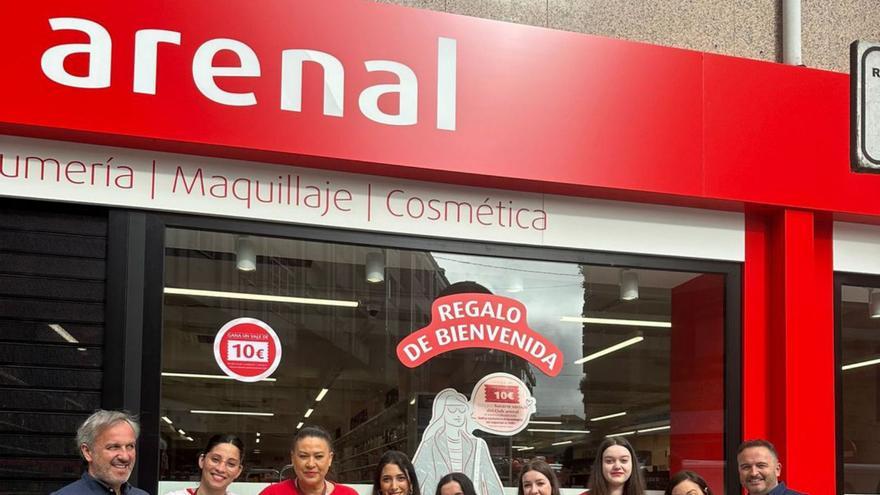 La cadena de perfumerías Arenal abre tienda en Lalín
