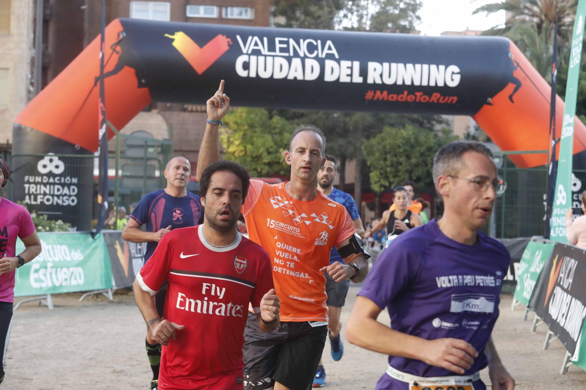 ¡Búscate en la X Carrera de la Universitat de València!