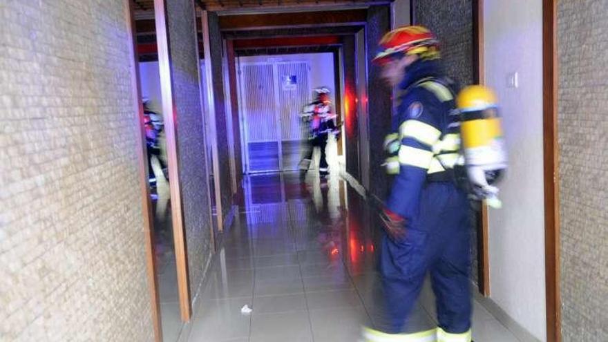 Uno de los comercios que se quedaron sin luz. // Noé Parga