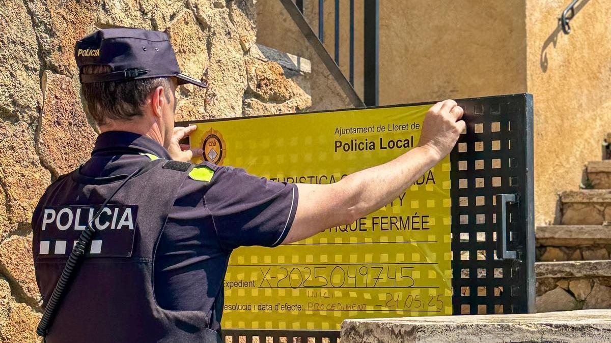 Un agent durant una inspecció, en una imatge d'arxiu.