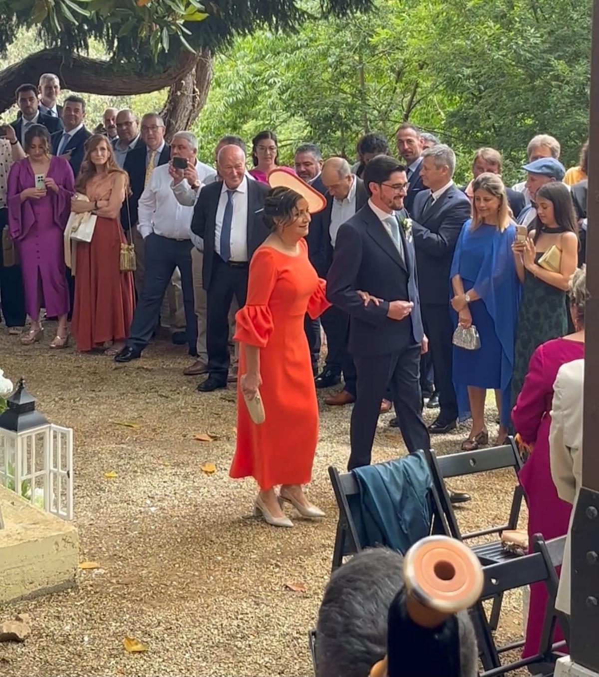 La boda de Marta Canteli y Luis Pola, en imágenes