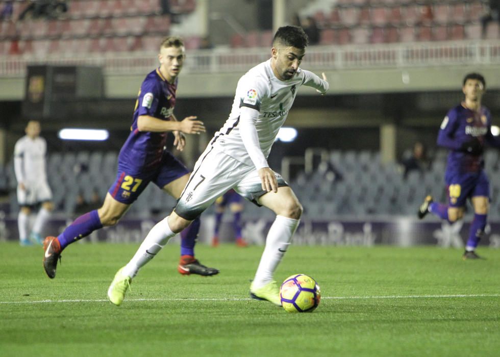 El partido entre el Barcelona B y el Sporting de Gijón, en imágenes