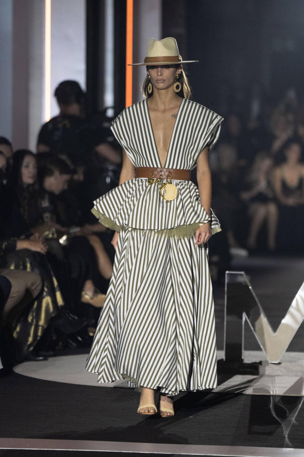 Desfile de Lola Casademunt by Maite en el marco de la 080 Barcelona Fashion