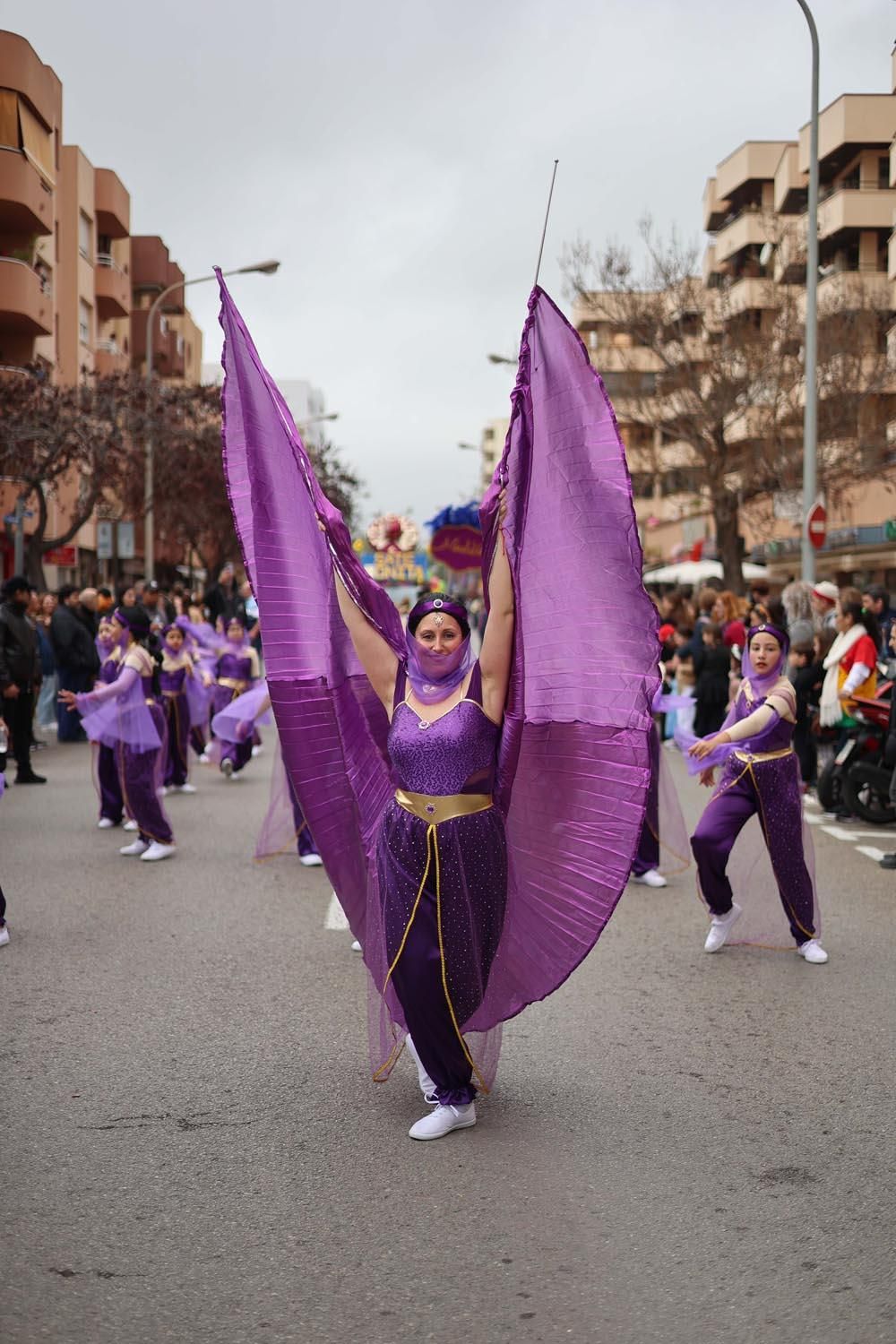 Búscate en las imágenes de la rúa de Carnaval de Ibiza