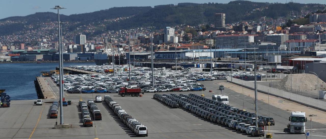 Vista de la terminal de Bouzas casi vacía tras el cierre temporal de PSA. // Ricardo Grobas