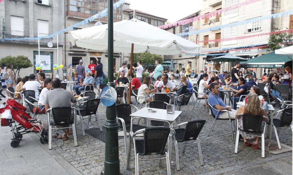 Humor y música las calles de Redondela