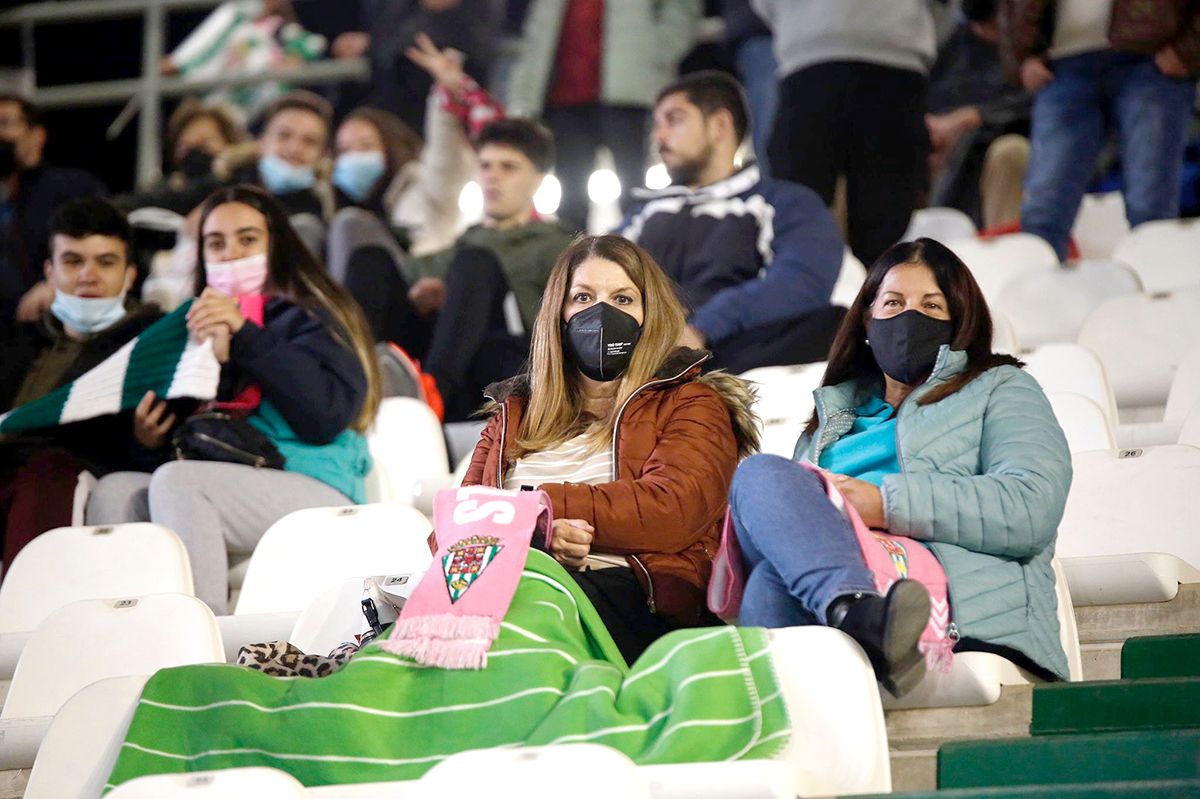 Córdoba CF - Ebro: Las imágenes de la afición en el Arcángel