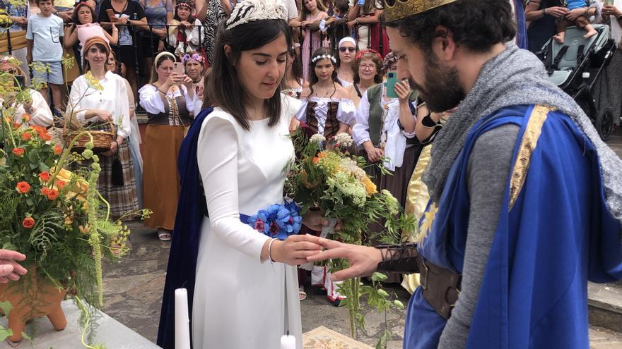 Tristán e Isolda se dan el &quot;sí quiero&quot;: así fue la gran boda medieval de Navia