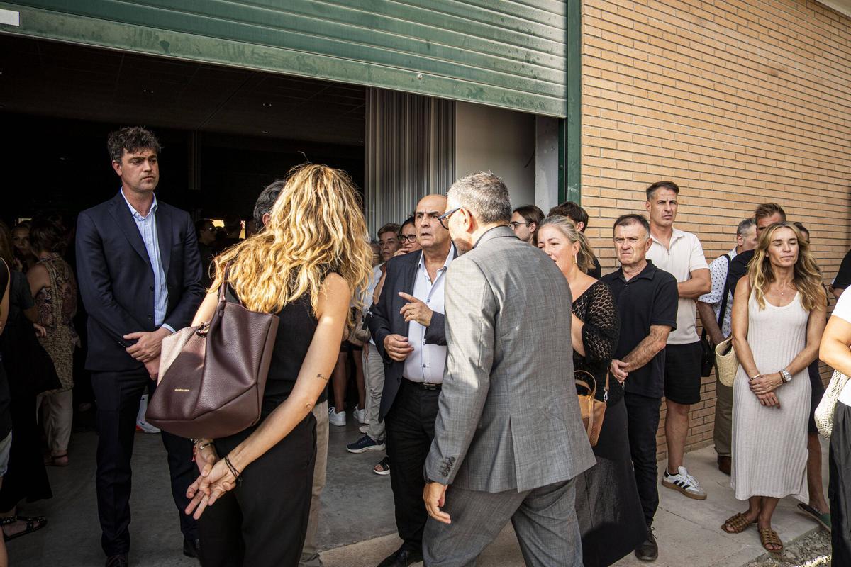 L'últim adeu de Sant Martí de Torroella a Pau Simon, el miner mort a Súria