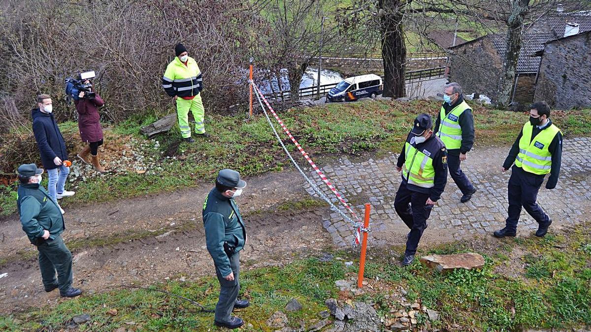 Reapertura del camino agrícola que une los barrios de España y Portugal de Rihonor. | Araceli Saavedra