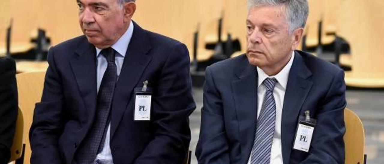 Roberto López (izda) y Modesto Crespo en una imagen del juicio celebrado en mayo en Madrid.