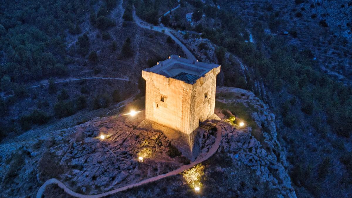 Desde el Ayuntamiento se ofrecen diferentes rutas temáticas de turismo activo para conocer Cocentaina en profundidad.